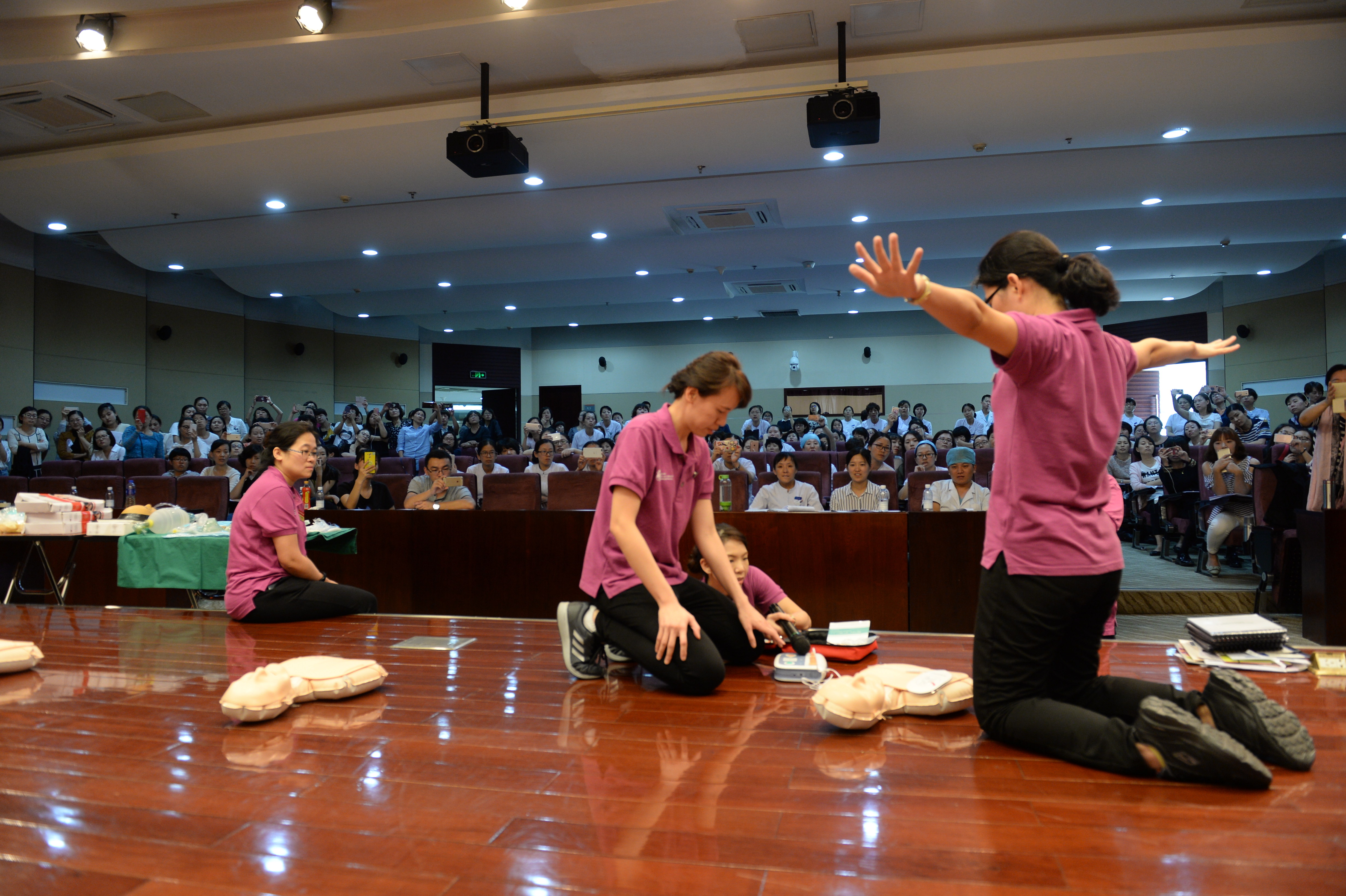  AED training workshop