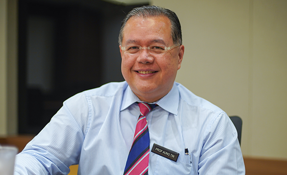 prof-aung-tin.png