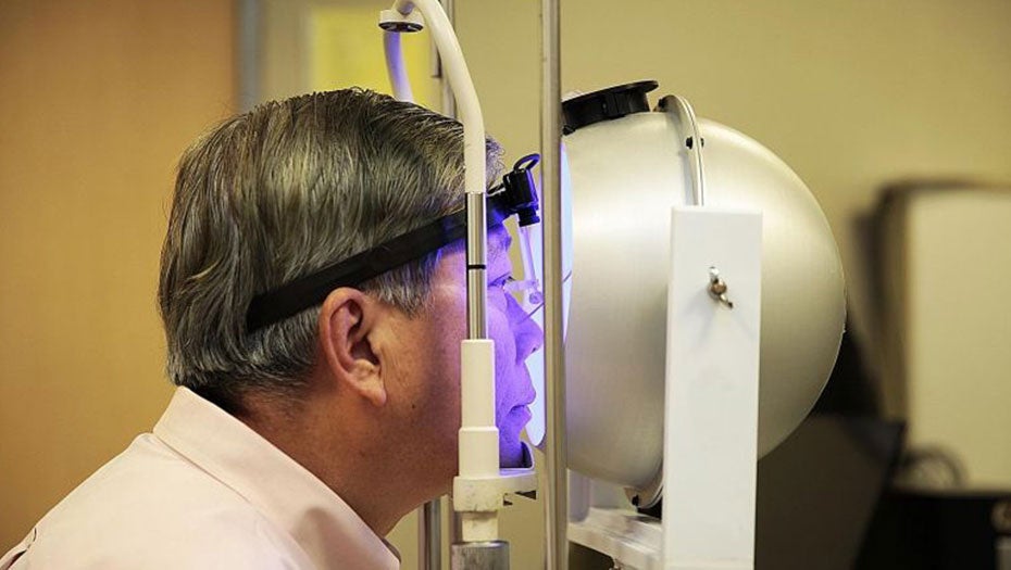​Handheld device keeps an eye out for glaucoma 