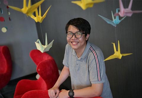  ​Despite going through many setbacks, including two strokes in 2016, Mr Kevin Wong chose to focus on goals within his control, such as working hard at rehabilitation and thinking positive. After four years and two months, he received a new heart, 