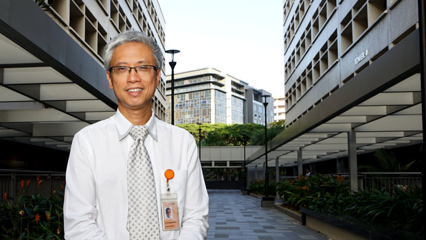  ​A study by SingHealth Polyclinics found that regardless of patient’s ethnicity, taking medicine as directed by the doctor is a critical factor in improving blood cholesterol levels.  Dr Tan Ngiap Chuan, pictured here, led the research team. 